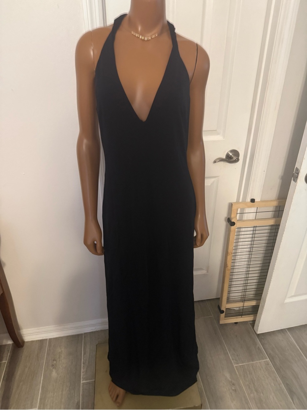 Black Halter V-Neck Maxi Dress - Sleek Evening Style